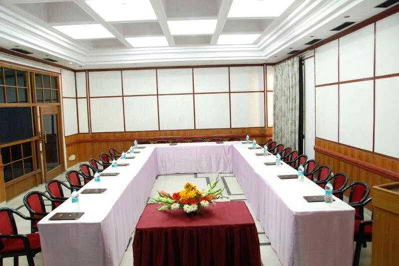 奥兰加巴德芬恩公寓 外观 照片